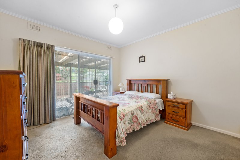 Photo - 12 Mccubbin Street, Burwood VIC 3125 - Image 10