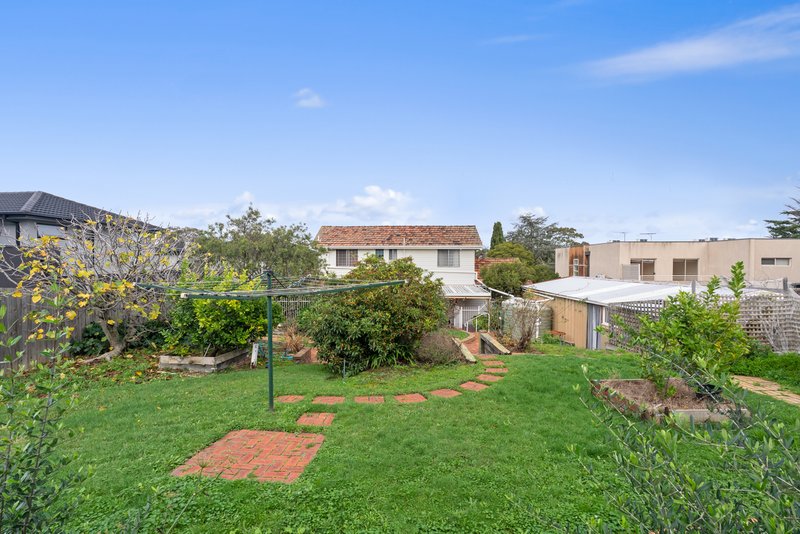 Photo - 12 Mccubbin Street, Burwood VIC 3125 - Image 15