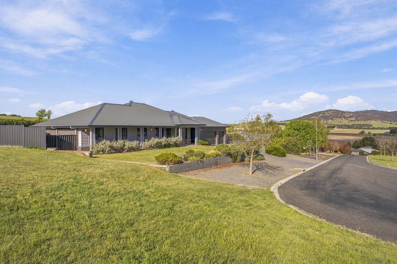 Photo - 12 Mcfadzen Place, Bungendore NSW 2621 - Image 27