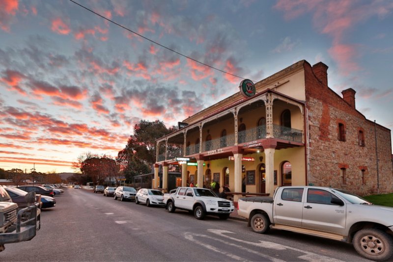 Photo - 12 Mcfadzen Place, Bungendore NSW 2621 - Image 9