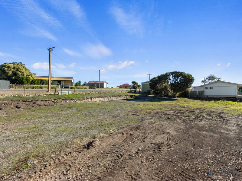 Photo - 12 Mckenzie Avenue, Warooka SA 5577 - Image 4