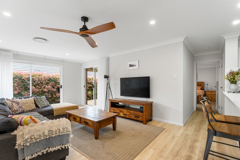 Photo - 12 Mclerie Street, Helensburgh NSW 2508 - Image 5