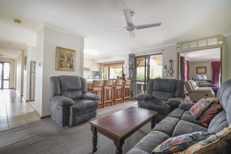 Photo - 12 Mcpherson Avenue, Noranda WA 6062 - Image 10