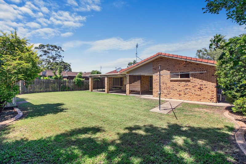 Photo - 12 Meledie Avenue, Kawungan QLD 4655 - Image 18