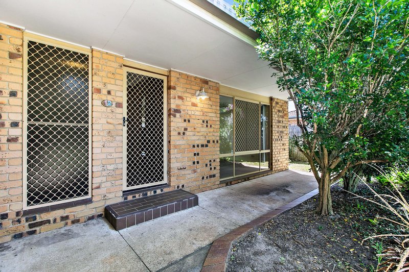 Photo - 12 Meledie Avenue, Kawungan QLD 4655 - Image 21