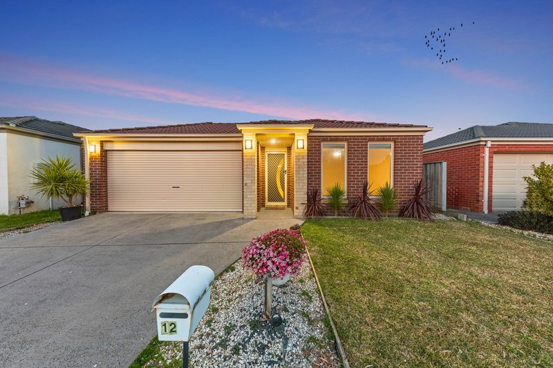 12 Melrose Street, Pakenham VIC 3810