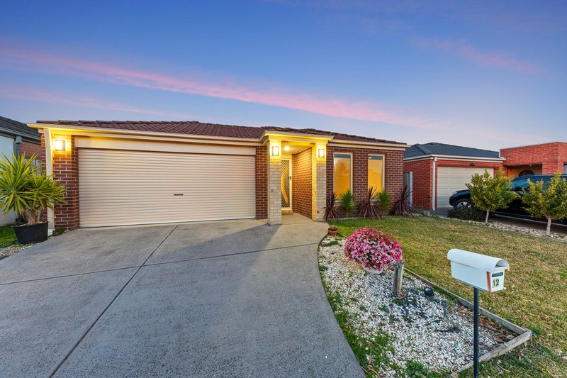 Photo - 12 Melrose Street, Pakenham VIC 3810 - Image 2