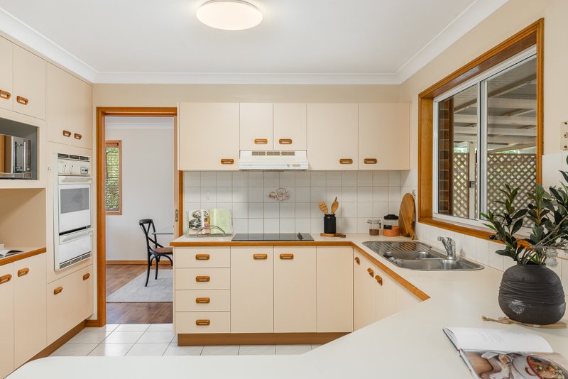 Photo - 12 Merlin Court, Preston QLD 4352 - Image 7