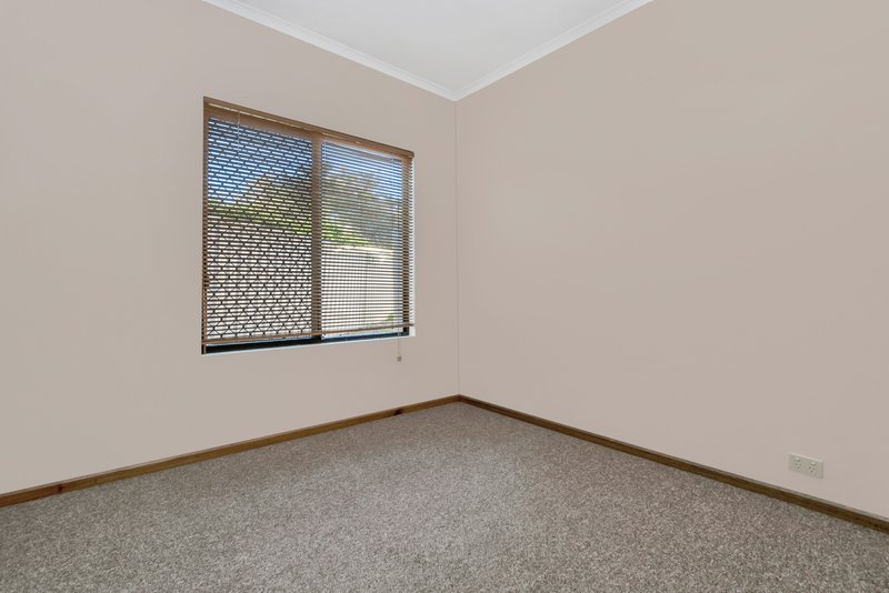 Photo - 1/2 Mildura Court , Hope Valley SA 5090 - Image 6