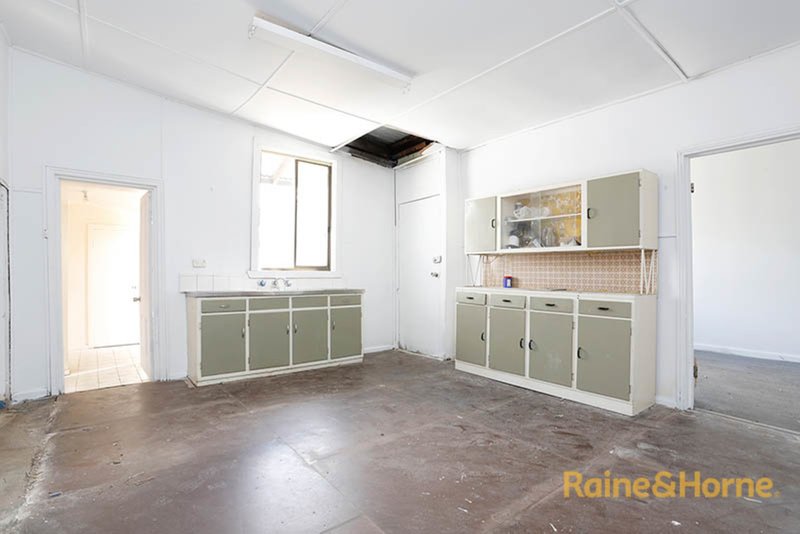 Photo - 12 Mirams Street, Ascot Vale VIC 3032 - Image 2