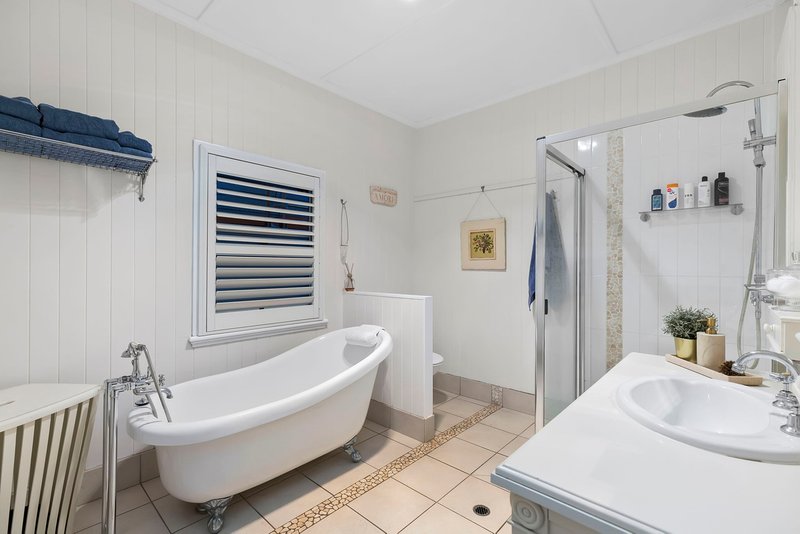 Photo - 12 Mirrabooka Road, Ashgrove QLD 4060 - Image 12