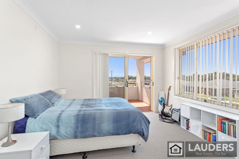 Photo - 1/2 Mistral Place, Old Bar NSW 2430 - Image 6