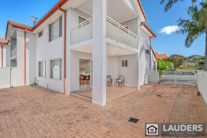 Photo - 1/2 Mistral Place, Old Bar NSW 2430 - Image 12