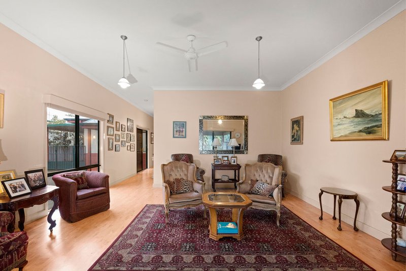 Photo - 12 Mitchell Street, Wodonga VIC 3690 - Image 6