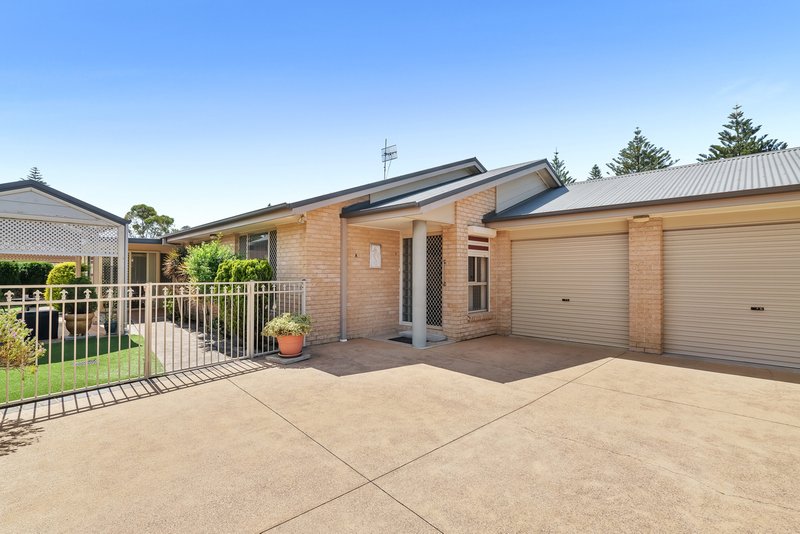 Photo - 12 Monash Close, Tanilba Bay NSW 2319 - Image 2