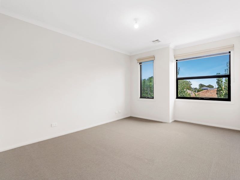 Photo - 12 Monash Street, Heidelberg Heights VIC 3081 - Image 5