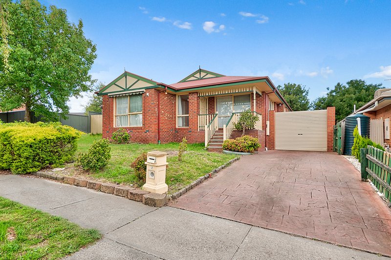 12 Monash Way, Cranbourne North VIC 3977