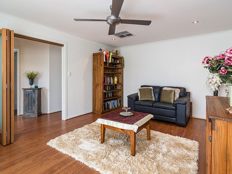 Photo - 12 Montrose Avenue, Strathalbyn SA 5255 - Image 3