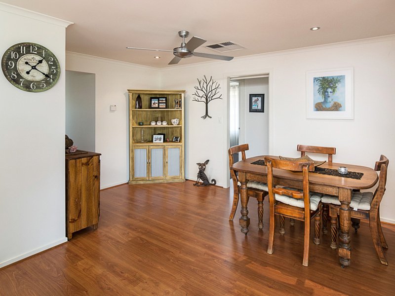 Photo - 12 Montrose Avenue, Strathalbyn SA 5255 - Image 6