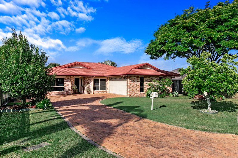 Photo - 12 Montrose Close, Point Vernon QLD 4655 - Image 1
