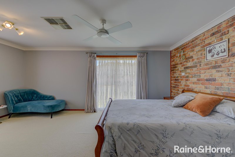 Photo - 12 Moondah Close, Tamworth NSW 2340 - Image 10