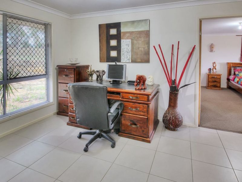 Photo - 12 Moorhen Court, New Beith QLD 4124 - Image 9