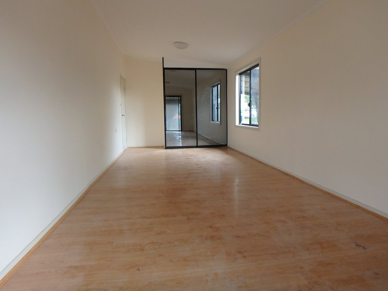 Photo - 12 Morgan Street, Miller NSW 2168 - Image 4