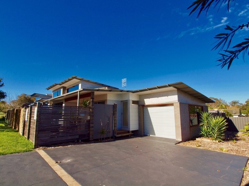 Photo - 1/2 Morton Street, Huskisson NSW 2540 - Image 3