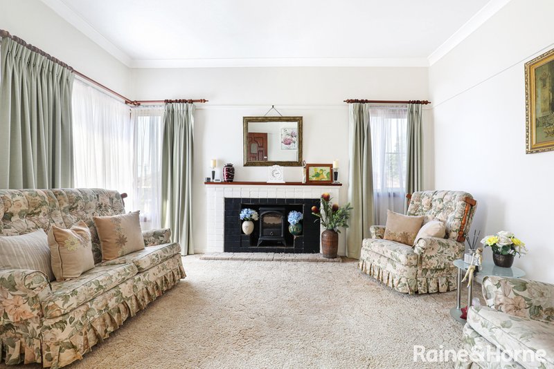 Photo - 12 Mount Street, Mount Saint Thomas NSW 2500 - Image 3