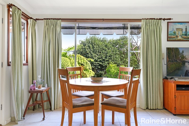 Photo - 12 Mount Street, Mount Saint Thomas NSW 2500 - Image 6