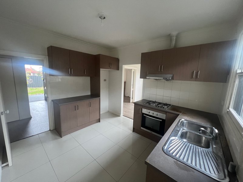 Photo - 12 Mount View Road, Thomastown VIC 3074 - Image 15