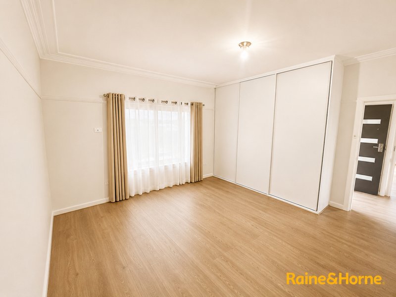 Photo - 12 Mount View Road, Thomastown VIC 3074 - Image 4