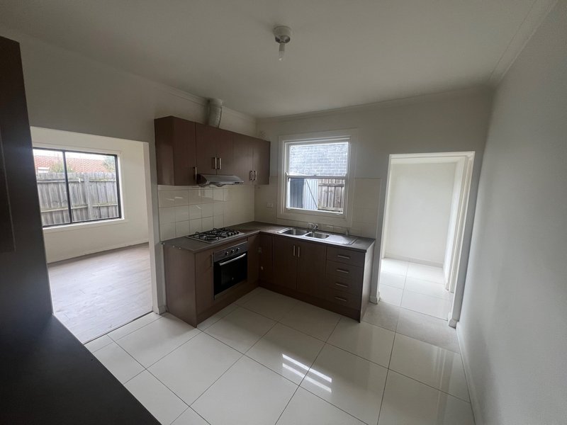 Photo - 12 Mount View Road, Thomastown VIC 3074 - Image 14