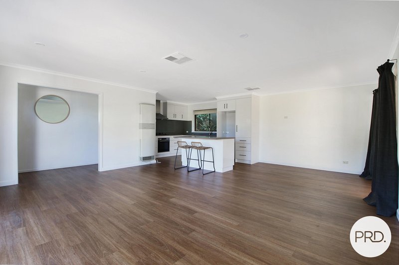 Photo - 12 Mountain View Drive, Lavington NSW 2641 - Image 2