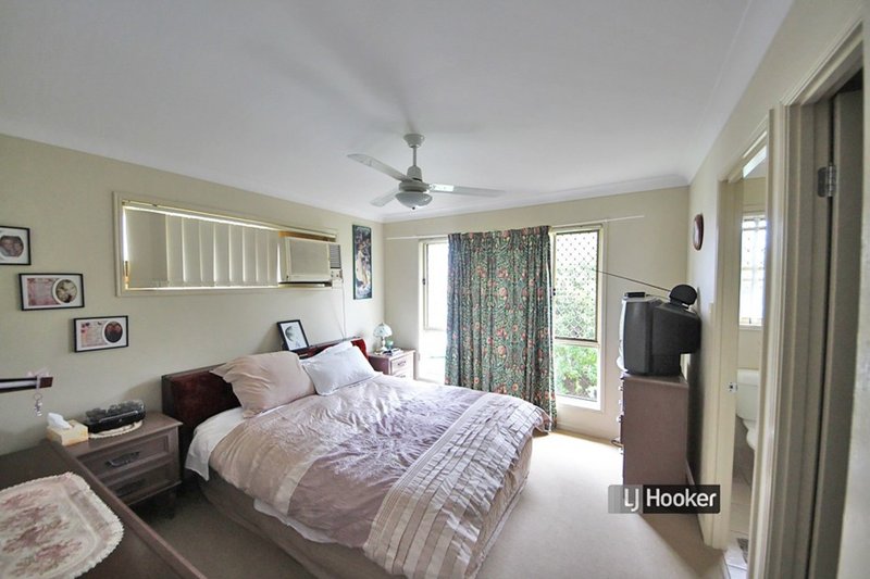 Photo - 12 Mowbray Court, Kallangur QLD 4503 - Image 5