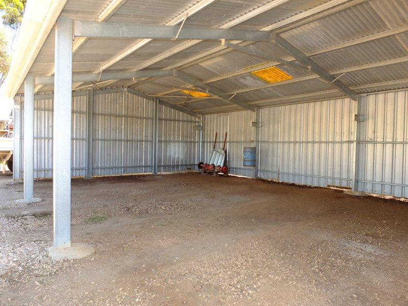 Photo - 12 Moyle Street, Kadina SA 5554 - Image 22