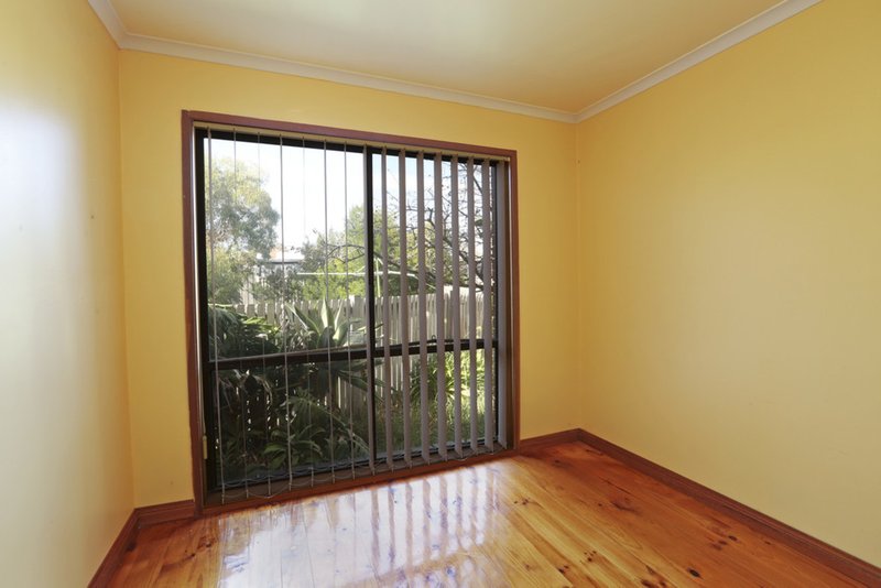 Photo - 12 Moyston Grove, Corio VIC 3214 - Image 7