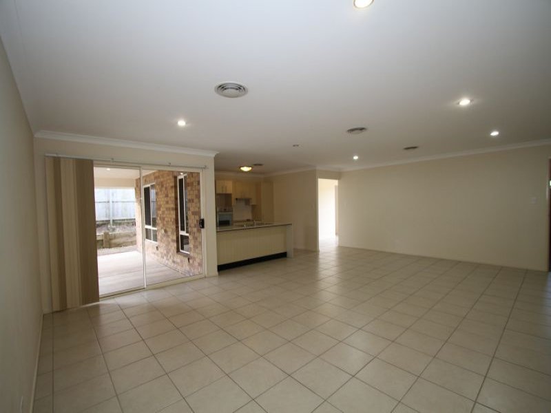 Photo - 12 Mt Flinders Place, Algester QLD 4115 - Image 3