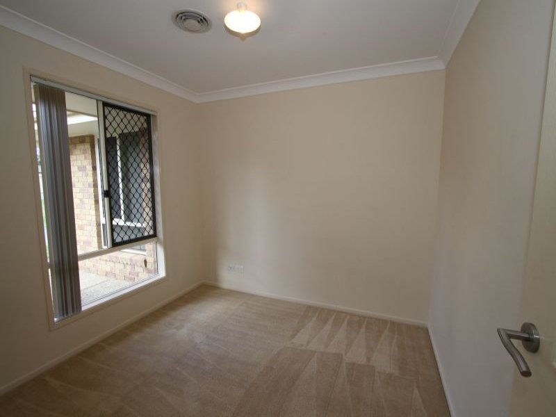 Photo - 12 Mt Flinders Place, Algester QLD 4115 - Image 10