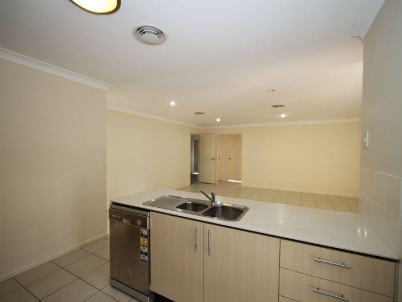 Photo - 12 Mt Flinders Place, Algester QLD 4115 - Image 13