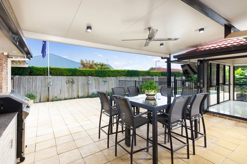 Photo - 12 Muirfield Crescent, Oxley QLD 4075 - Image 8