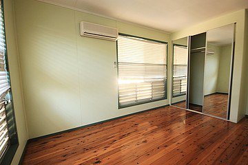 Photo - 12 Munro Street, Moranbah QLD 4744 - Image 5