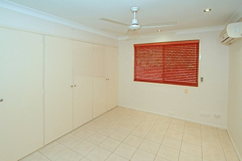 Photo - 12 Murlay Avenue, Frenchville QLD 4701 - Image 10