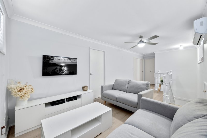 Photo - 12 Musselburgh Close, Glenmore Park NSW 2745 - Image 5