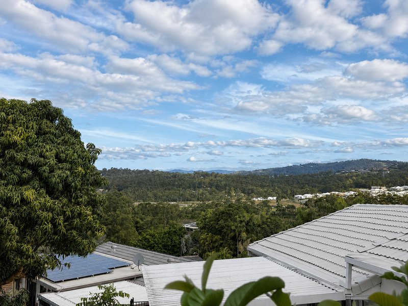 Photo - 12 Nabarlek Drive, Worongary QLD 4213 - Image 9