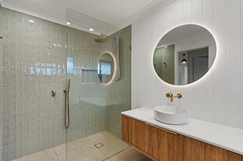 Photo - 12 Nabarlek Drive, Worongary QLD 4213 - Image 14