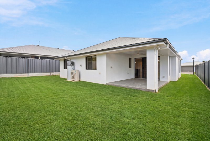 Photo - 12 Naretha Court, Morayfield QLD 4506 - Image 18