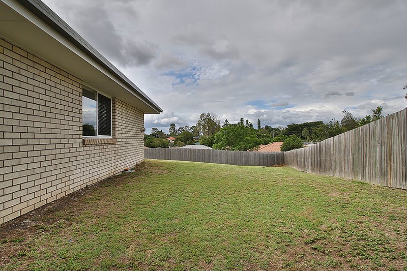 Photo - 12 Nathan Close, Redbank Plains QLD 4301 - Image 11