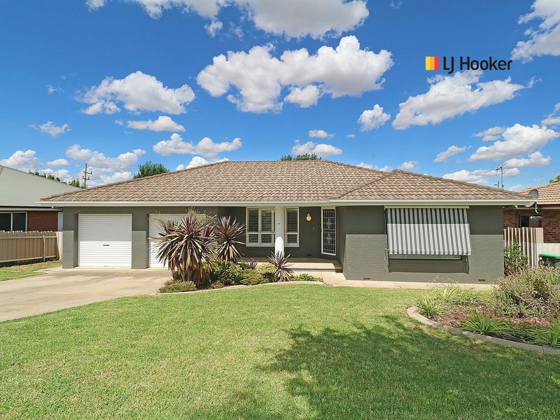 12 Nathan Place, Kooringal NSW 2650