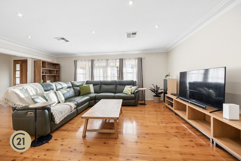 Photo - 12 New Farm Road, West Pennant Hills NSW 2125 - Image 2